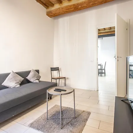 Appartamento N1 - Elegante Trilocale In Centro