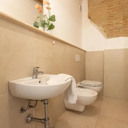 Appartamento N1 - Elegante Trilocale In Centro Perugia