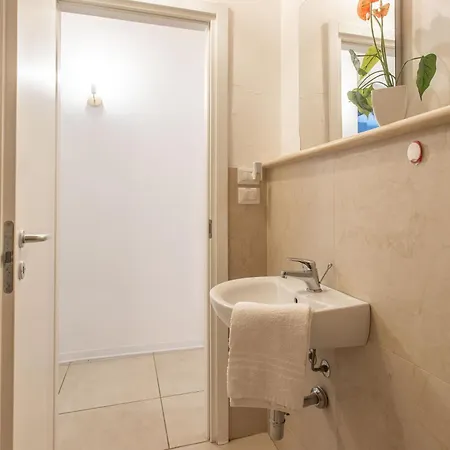 Appartamento N1 - Elegante Trilocale In Centro Perugia